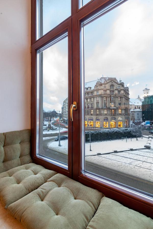 Romari Площа Міцкевича Lviv Ngoại thất bức ảnh