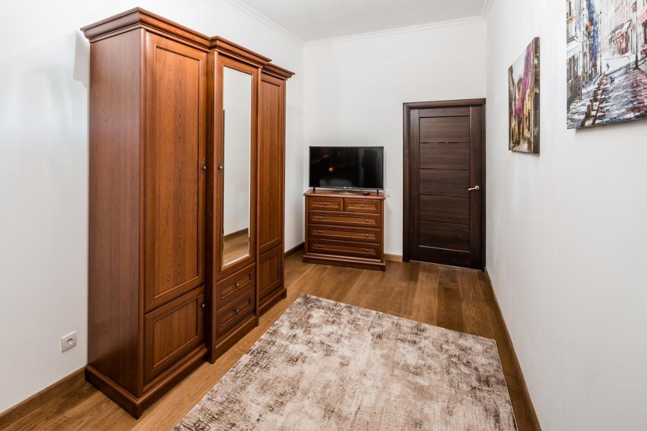 Romari Площа Міцкевича Lviv Ngoại thất bức ảnh